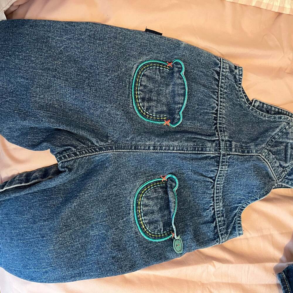 Vintage Carters Blue Denim Overalls Bear Face Heart Size (9-12 Months) - Picture 4 of 4